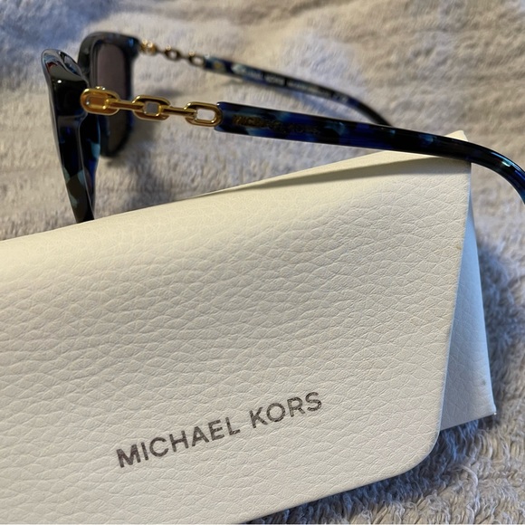 Michael Kors Sunglasses. - Picture 2 of 7